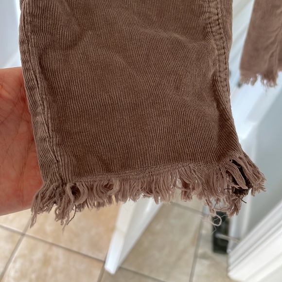 Free People corduroy jean slightly stretchy button fly crop fringe - Picture 3 of 8
